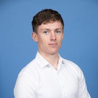 Webinar hosting presenter Tomas Noone