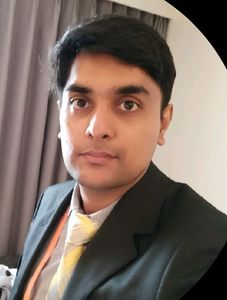 Webinar hosting presenter 