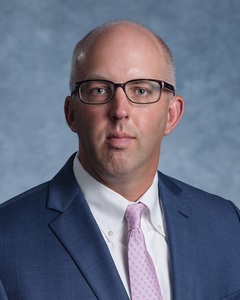 Webinar hosting presenter 