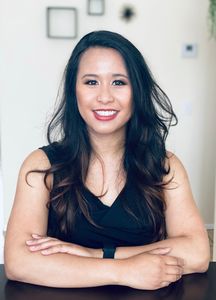 Webinar hosting presenter 