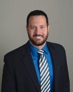 Webinar hosting presenter 