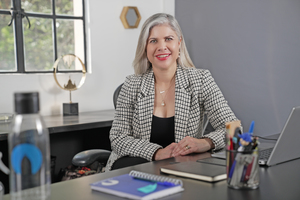 Webinar hosting presenter 