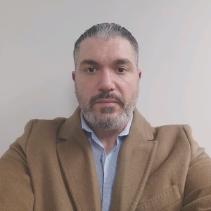 Webinar hosting presenter 