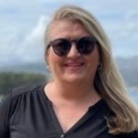 Webinar hosting presenter 