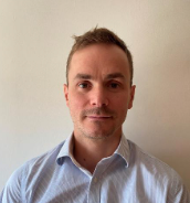 Webinar hosting presenter 