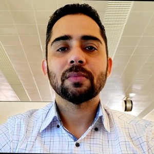 Webinar hosting presenter 