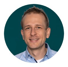 Webinar hosting presenter 