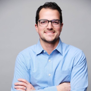 Webinar hosting presenter 