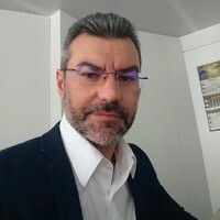 Webinar hosting presenter 