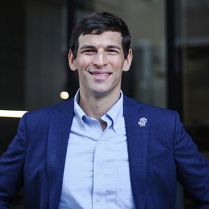 Webinar hosting presenter 