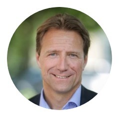 Webinar hosting presenter 