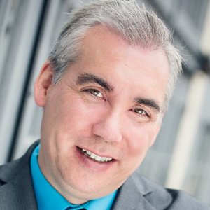 Webinar hosting presenter 
