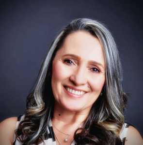 Webinar hosting presenter 