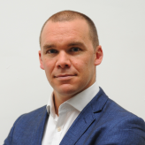 Webinar hosting presenter