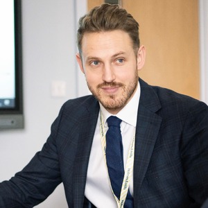 Webinar hosting presenter 