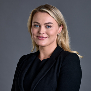 Webinar hosting presenter 