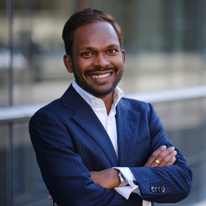 Webinar hosting presenter 