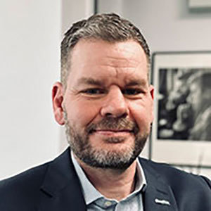 Webinar hosting presenter 