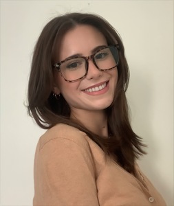 Webinar hosting presenter 