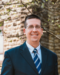 Webinar hosting presenter 