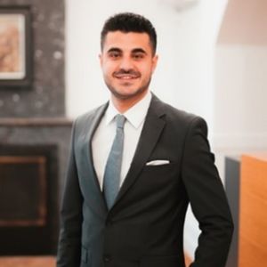 Webinar hosting presenter 