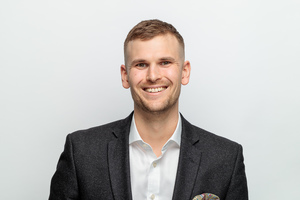 1758628194-ac2fb01b14aa4316