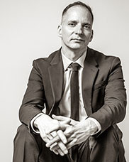 Webinar hosting presenter 