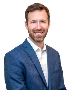 1758759810-d8dbad2046fe7839