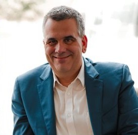 Webinar hosting presenter 