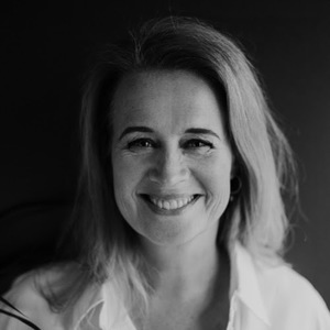 Webinar hosting presenter 