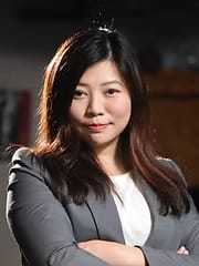 Webinar hosting presenter 