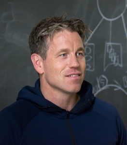 Webinar hosting presenter 