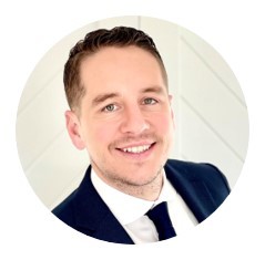 Webinar hosting presenter 