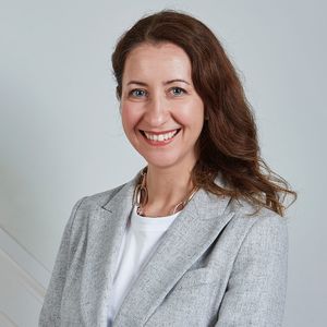 Webinar hosting presenter