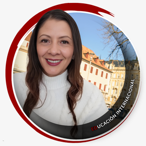 Webinar hosting presenter 