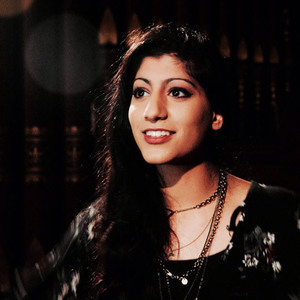 Webinar hosting presenter jasleen b