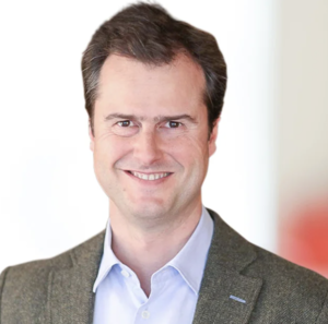 1761032639-cd4114d4532573a7