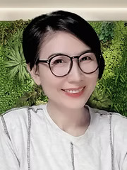 Webinar hosting presenter 