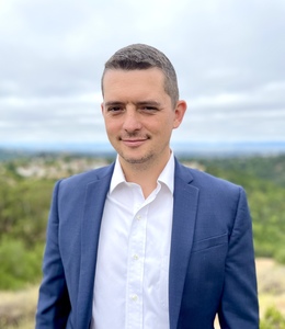 1738021390-247b83c4354095e1