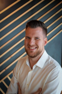 1761575339-a22e2a3d9933d333