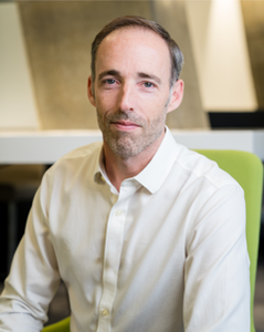 Webinar hosting presenter 