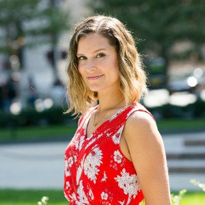 Webinar hosting presenter 