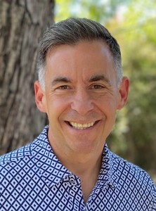 Webinar hosting presenter 