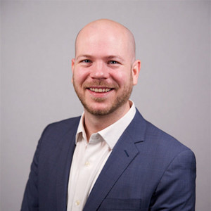 Webinar hosting presenter 