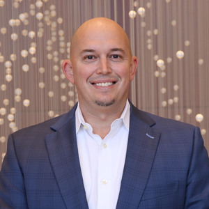 Webinar hosting presenter 