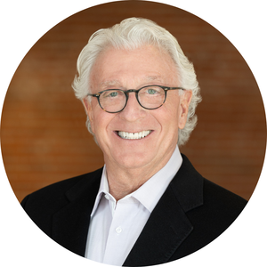 Webinar hosting presenter 