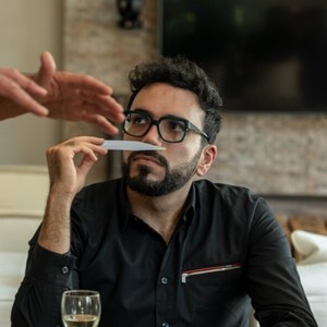 Webinar hosting presenter 