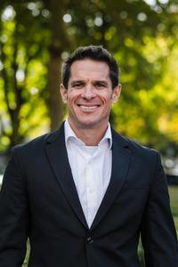 Webinar hosting presenter 