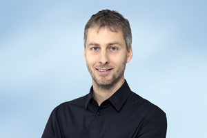 Webinar hosting presenter 