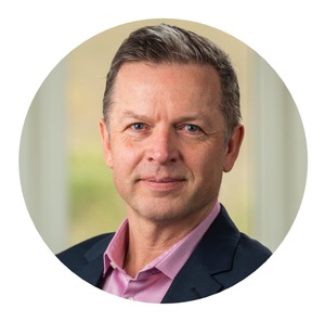 Webinar hosting presenter 